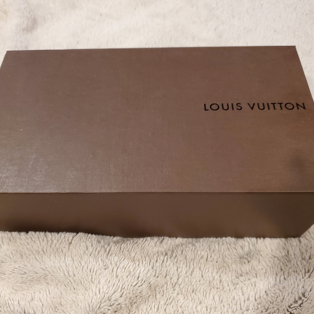 Louis vuitton shoe box
